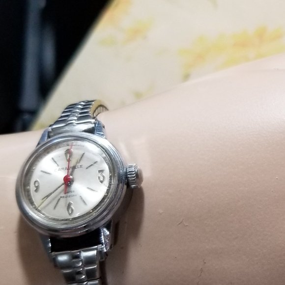 Lovely Caravelle Wind Up Watch Working - Picture 7 of 10